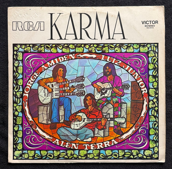 Capa de KARMA