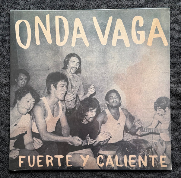 Capa de FUERTE Y CALIENTE